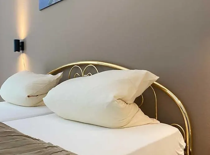 Hotel Weingut Pieper - Vinothek&hotel Am Drachenfels *